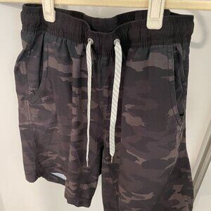 Vuori Men's Kore Short - Size M
